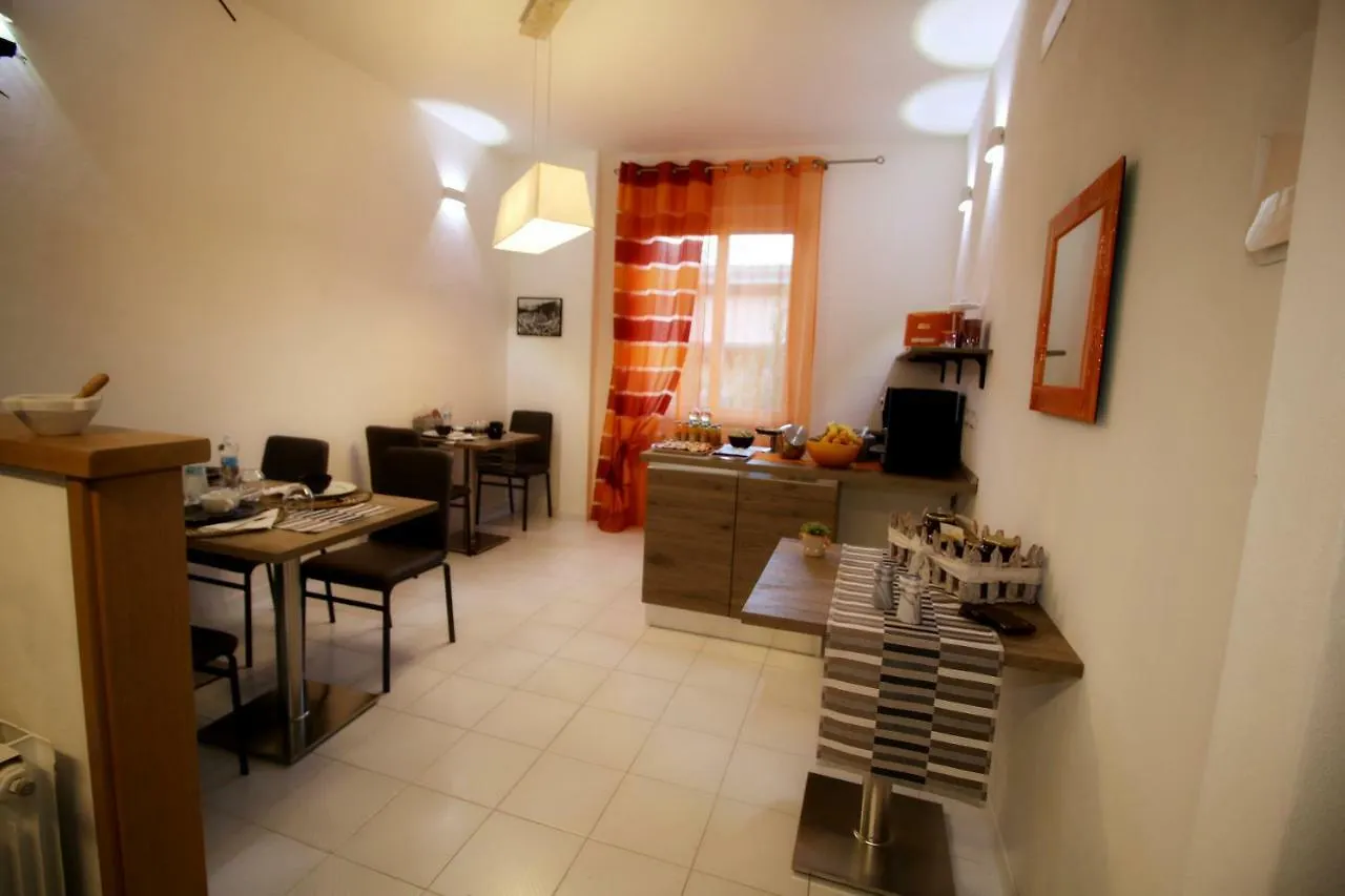 Bed & Breakfast B & B La Marmifera Carrara